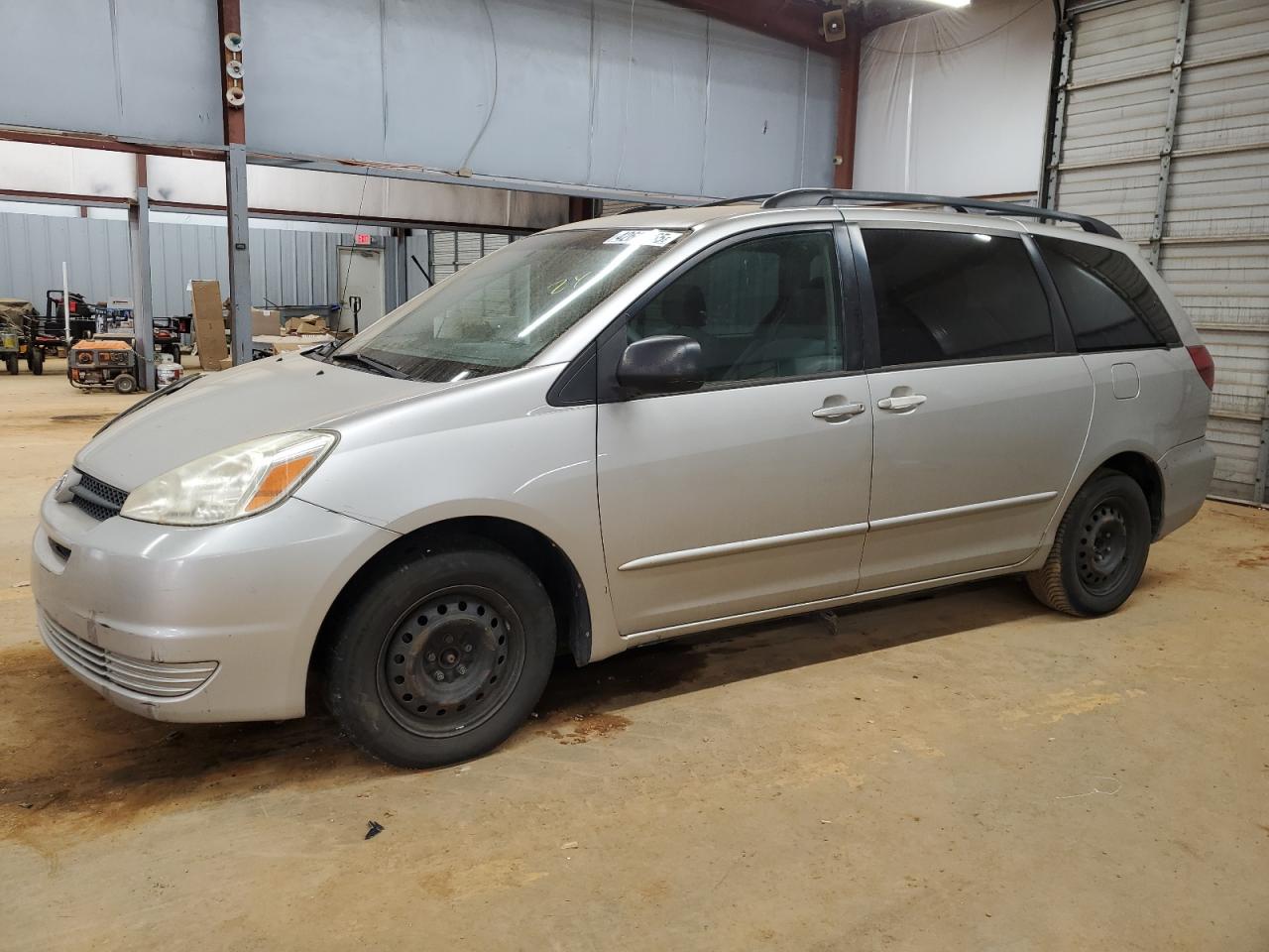 2005 Toyota Sienna - Image 1