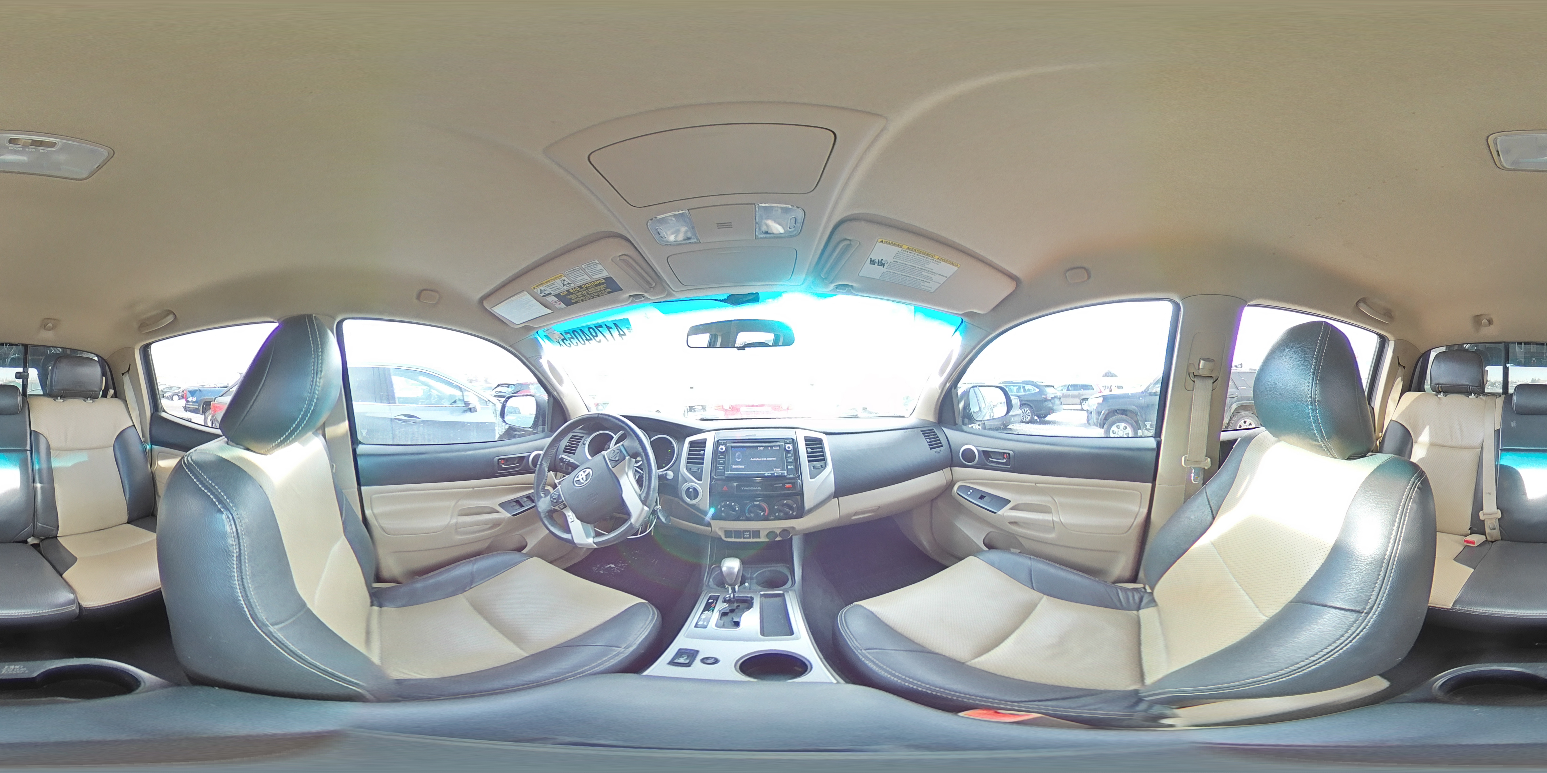 2015 Toyota Tacoma - Image 14