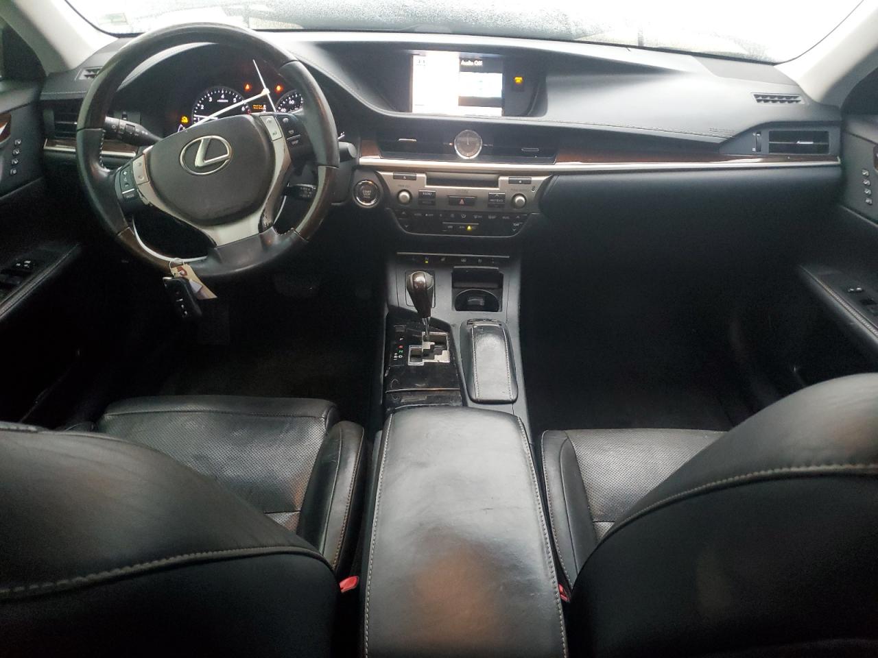 2013 Lexus ES - Image 8