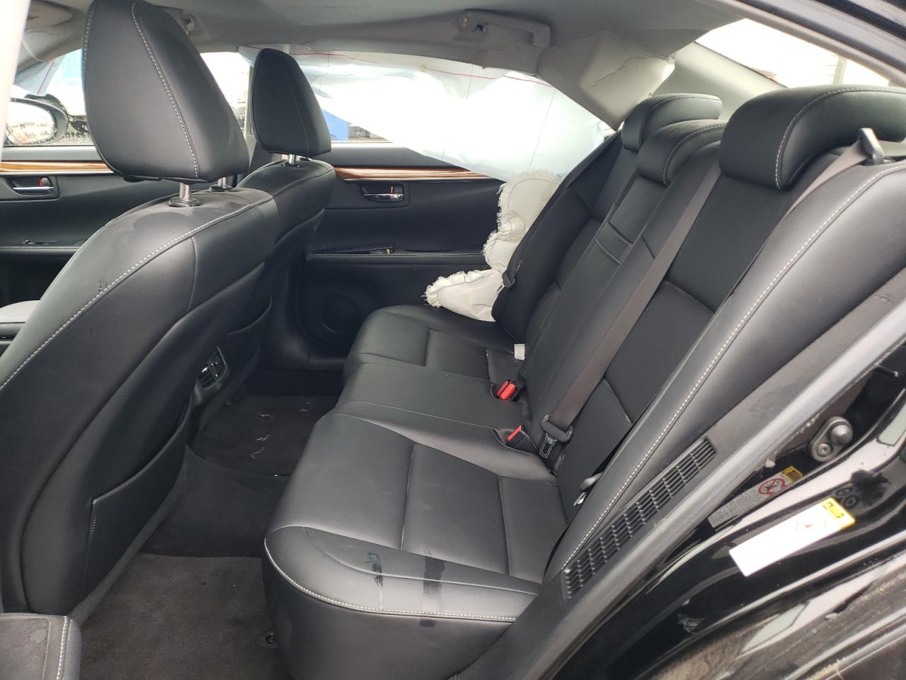 2013 Lexus ES - Image 10