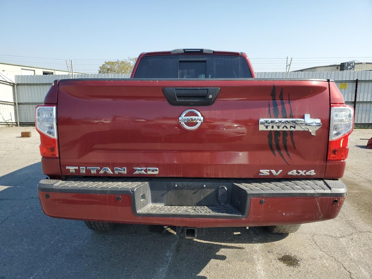 2017 Nissan Titan - Image 6