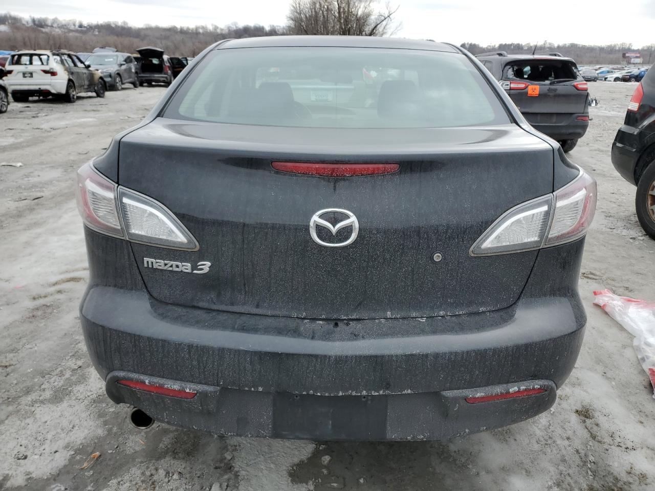2010 Mazda 3 - Image 6
