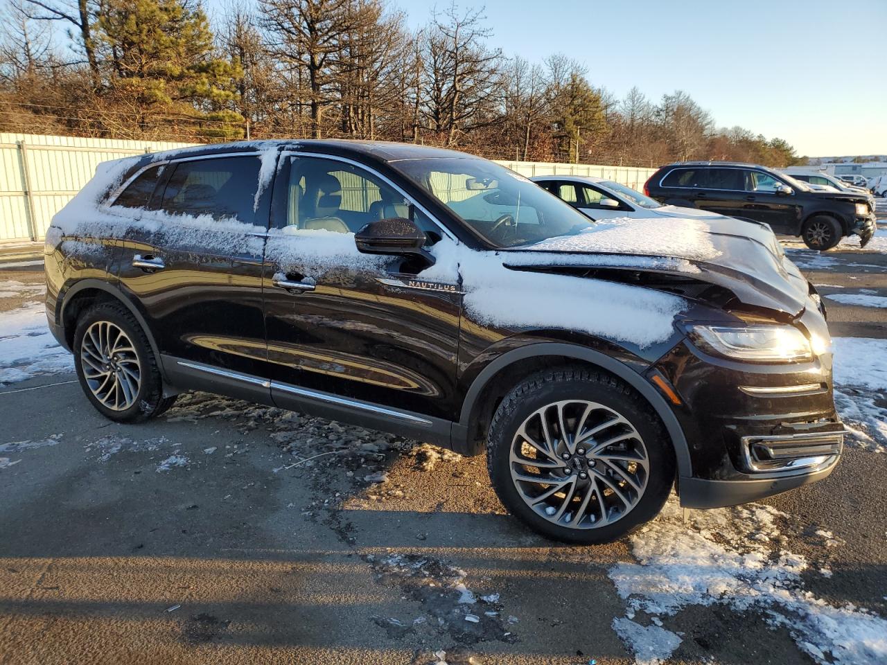 2020 Lincoln Nautilus - Image 4