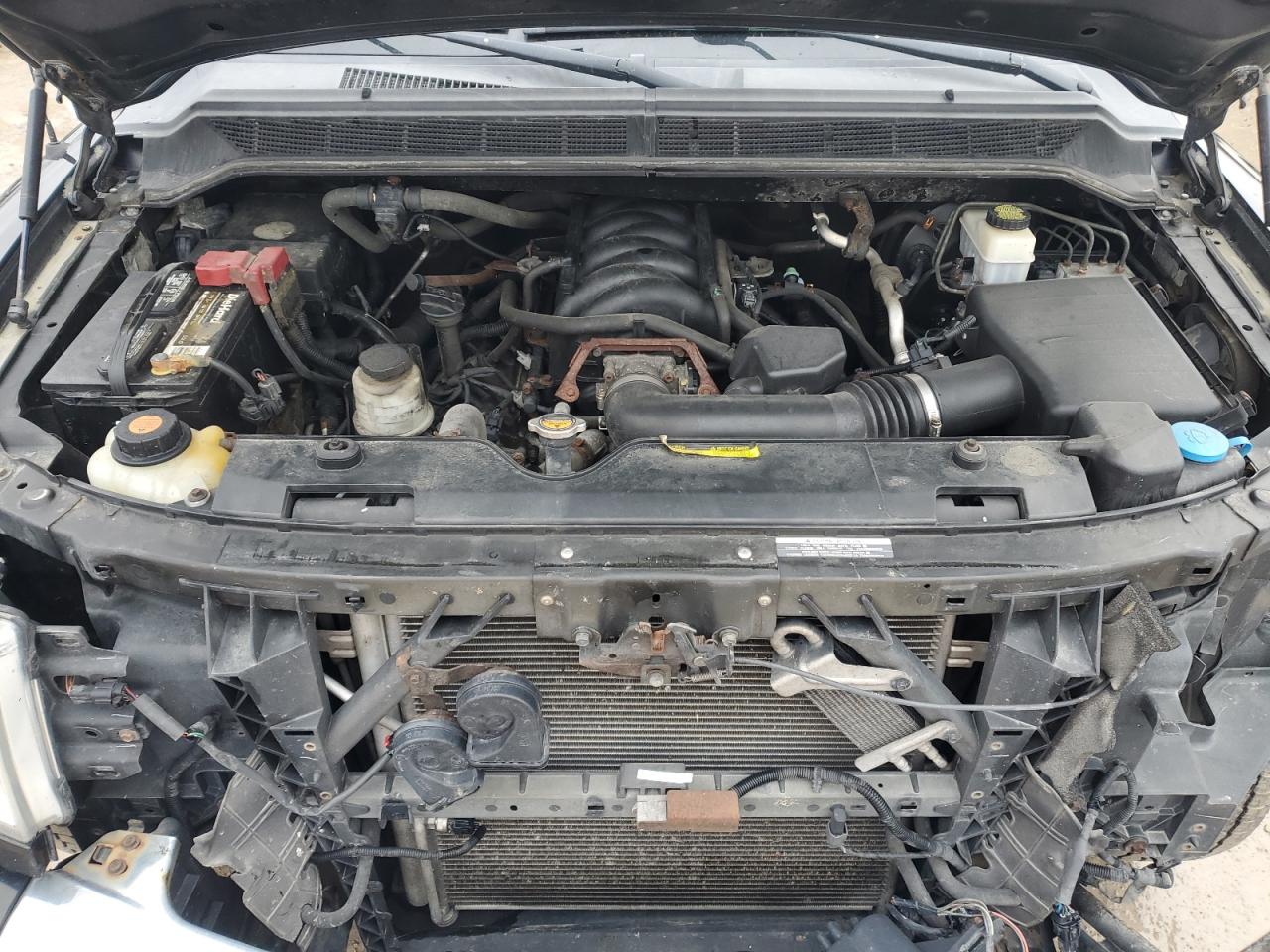 2012 Nissan Titan - Image 11