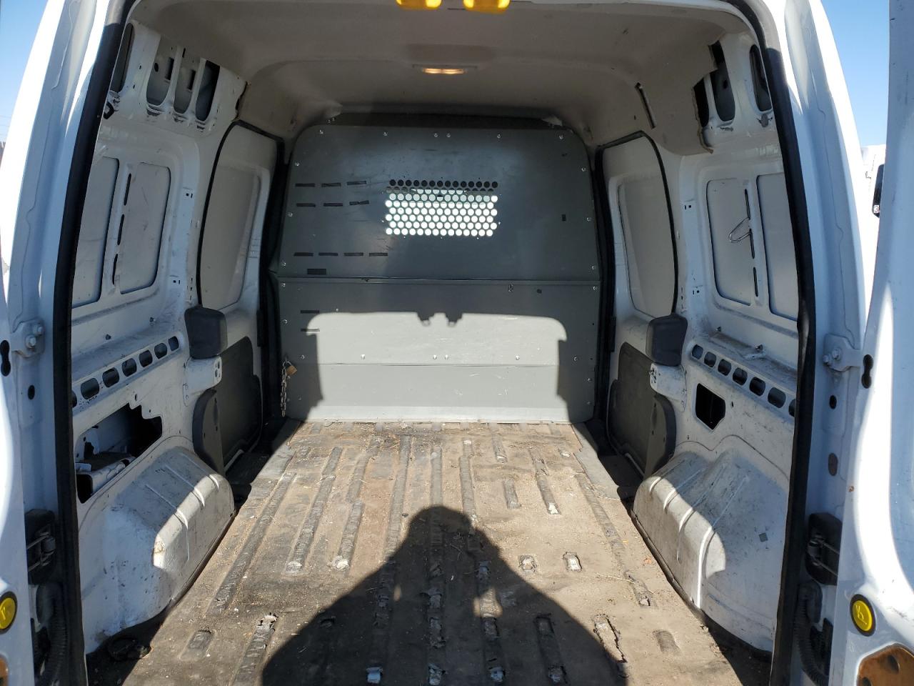 2011 Ford Transit - Image 10