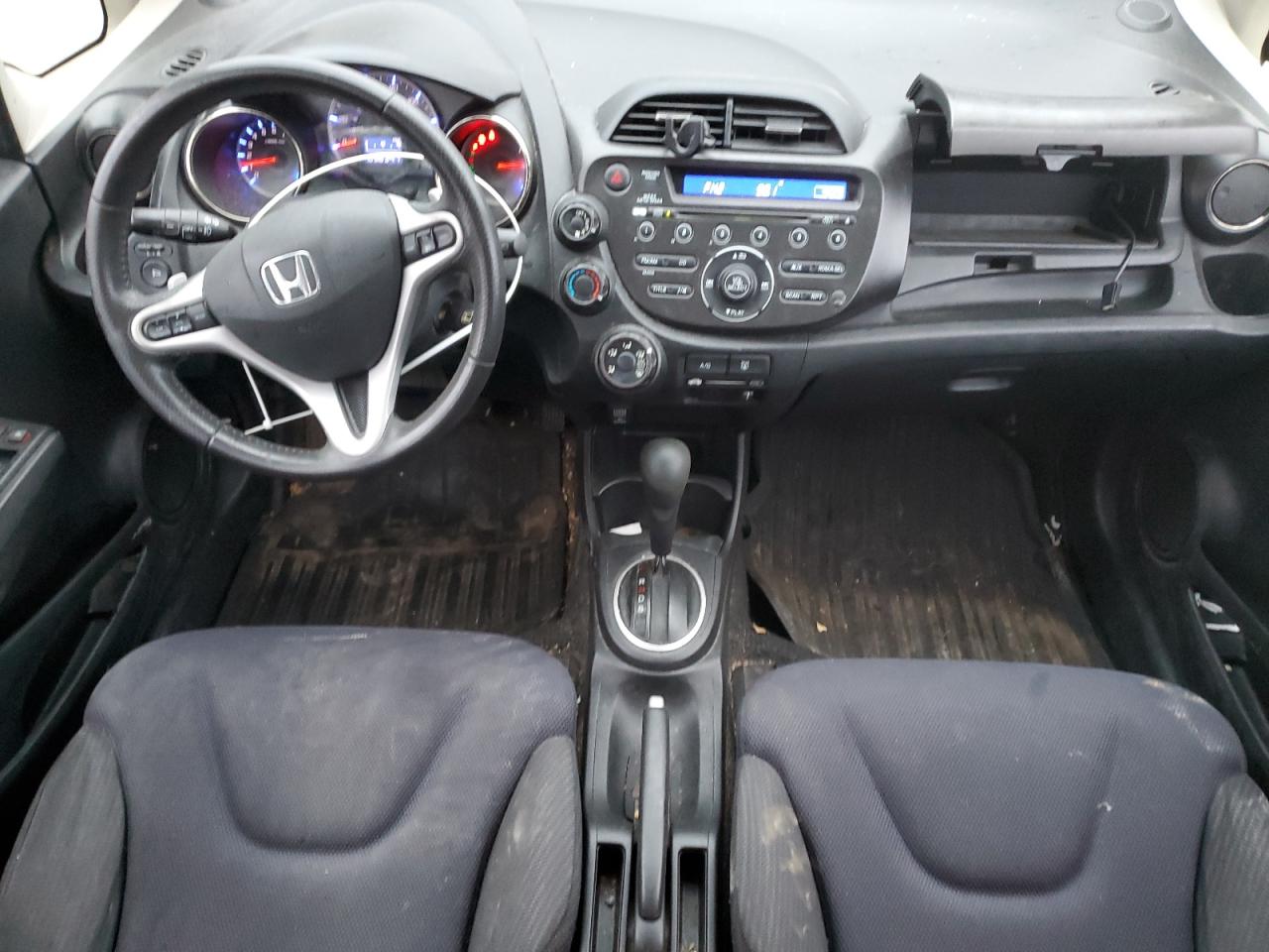 2013 Honda Fit - Image 8