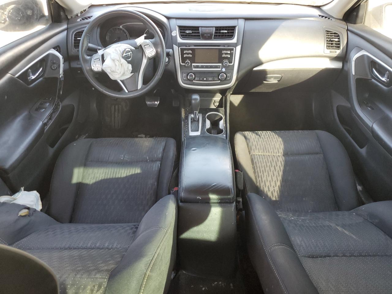 2017 Nissan Altima - Image 8