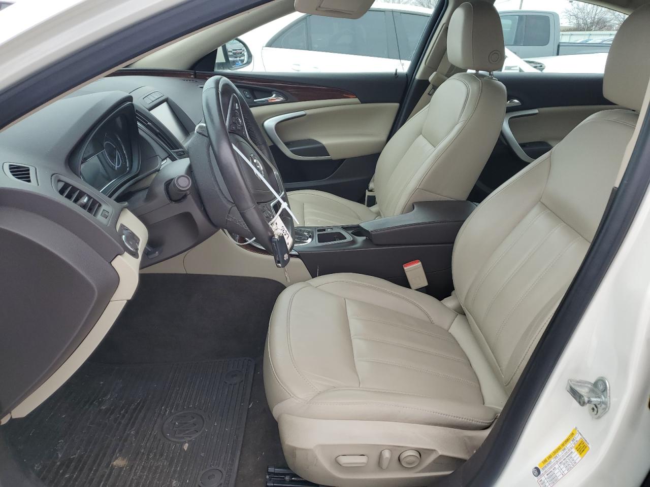 2014 Buick Regal - Image 7