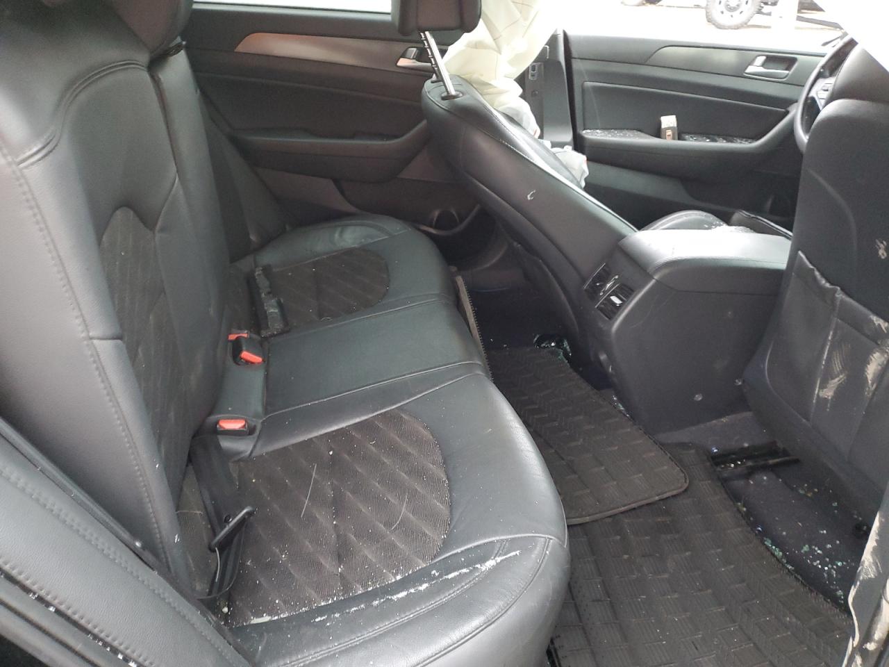 2016 Hyundai Sonata - Image 10