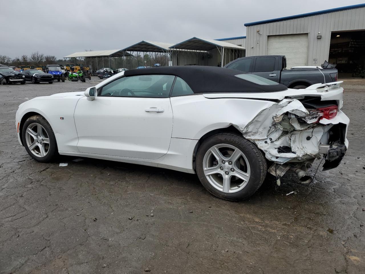 2019 Chevrolet Camaro - Image 2