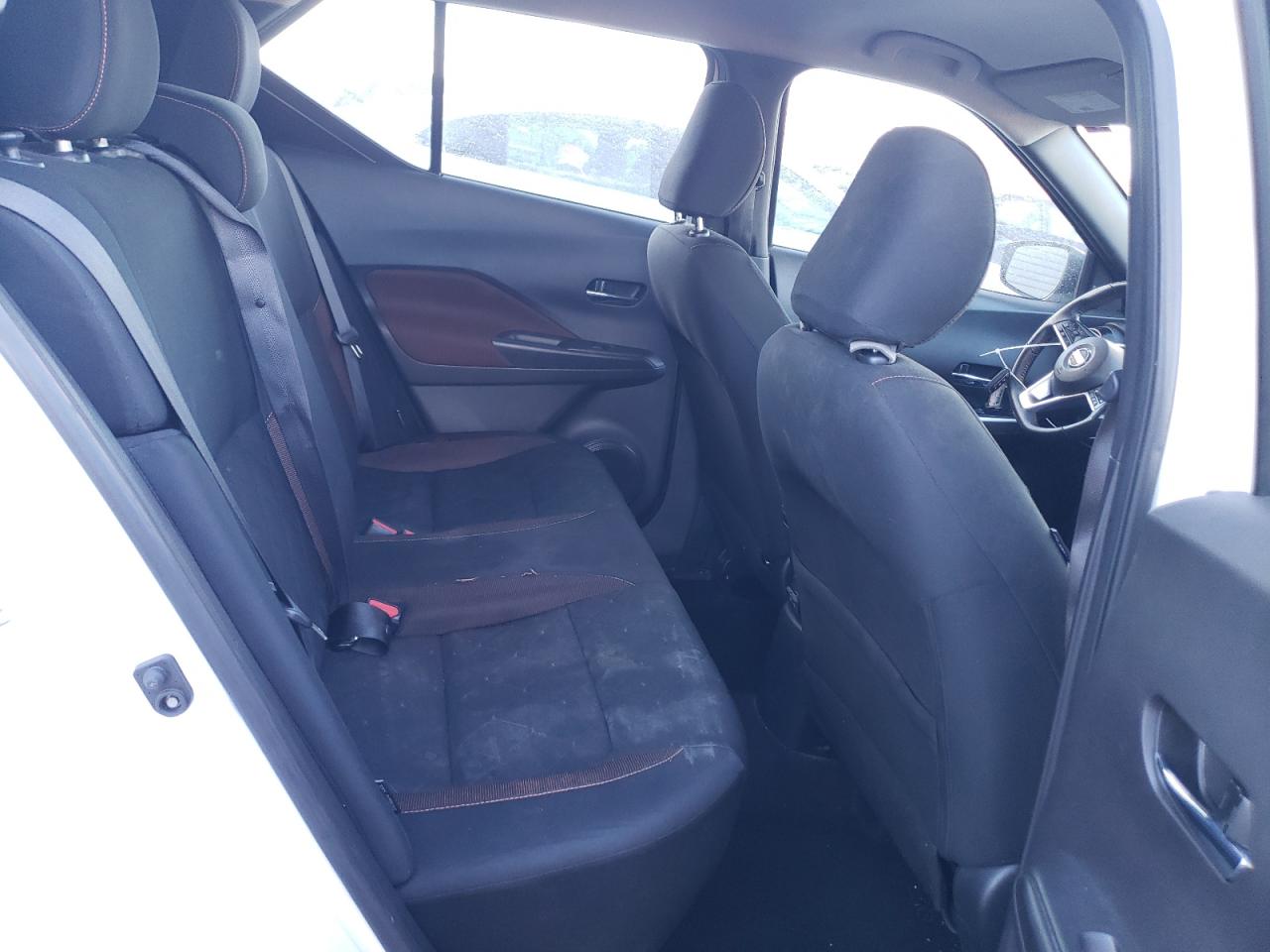 2020 Nissan Kicks - Image 10