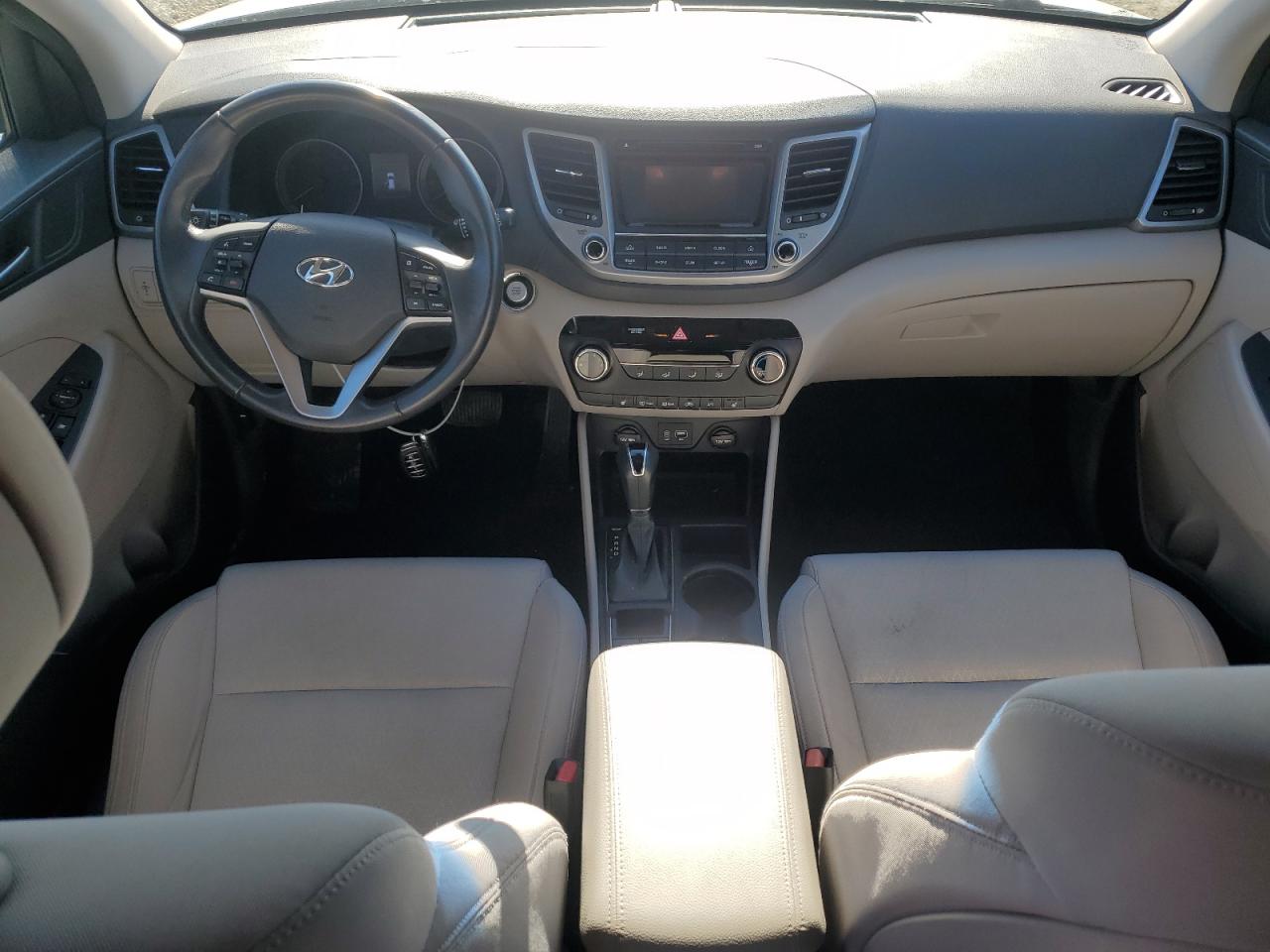 2016 Hyundai Tucson - Image 8