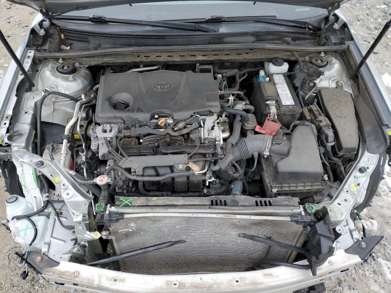 2020 Toyota Camry - Image 11