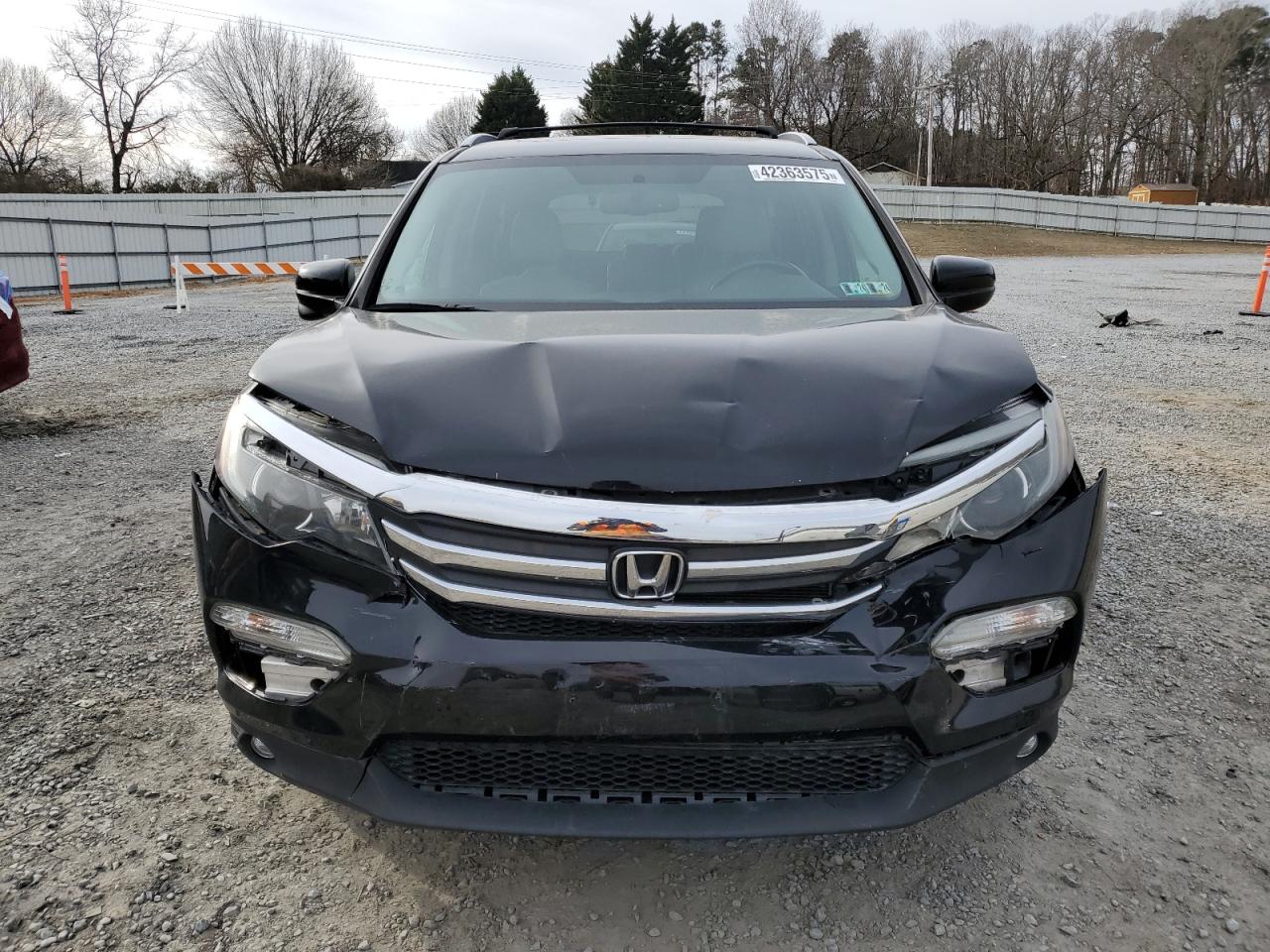 2017 Honda Pilot - Image 5
