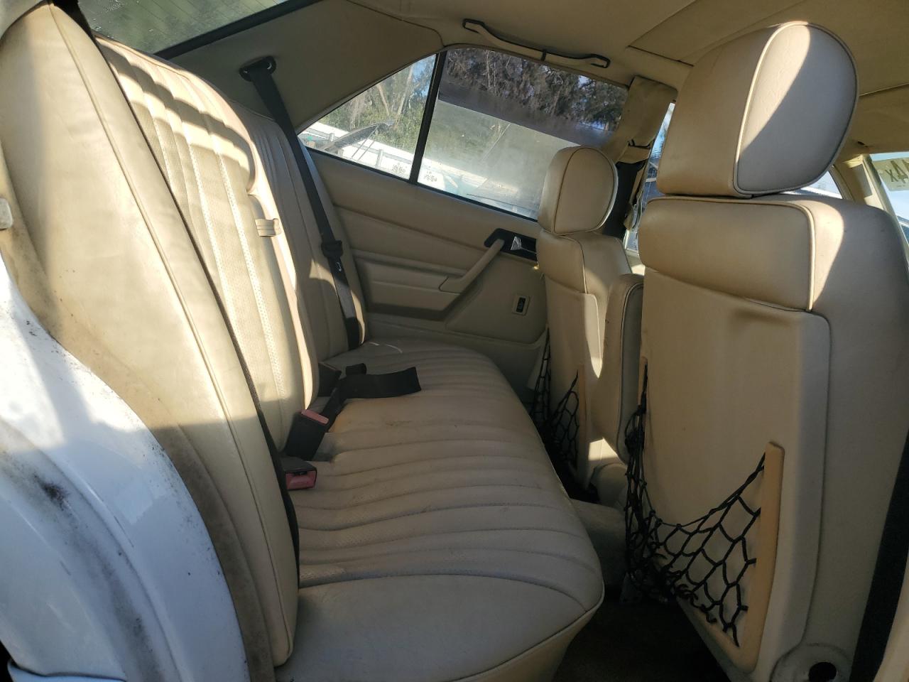 1993 Mercedes-Benz 190 E 2.6 VIN: WDBDA29D3PG070284 Lot: 87027414
