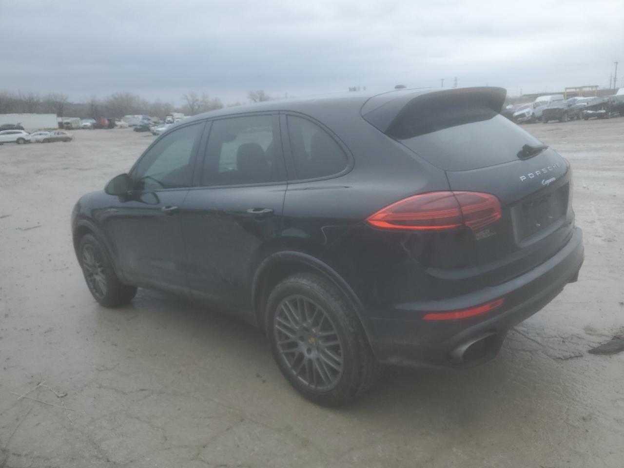 2018 Porsche Cayenne - Image 2