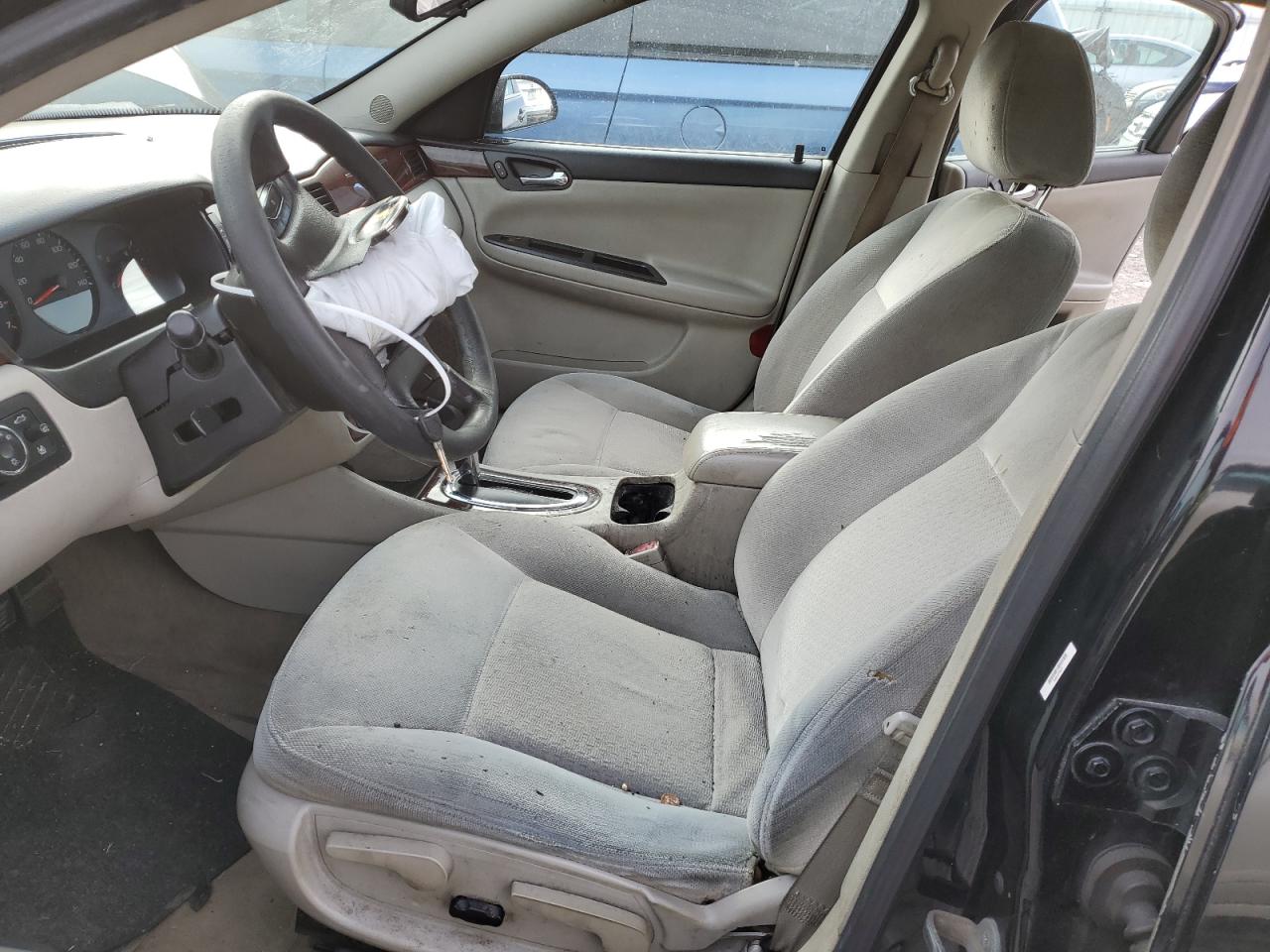 2011 Chevrolet Impala - Image 7