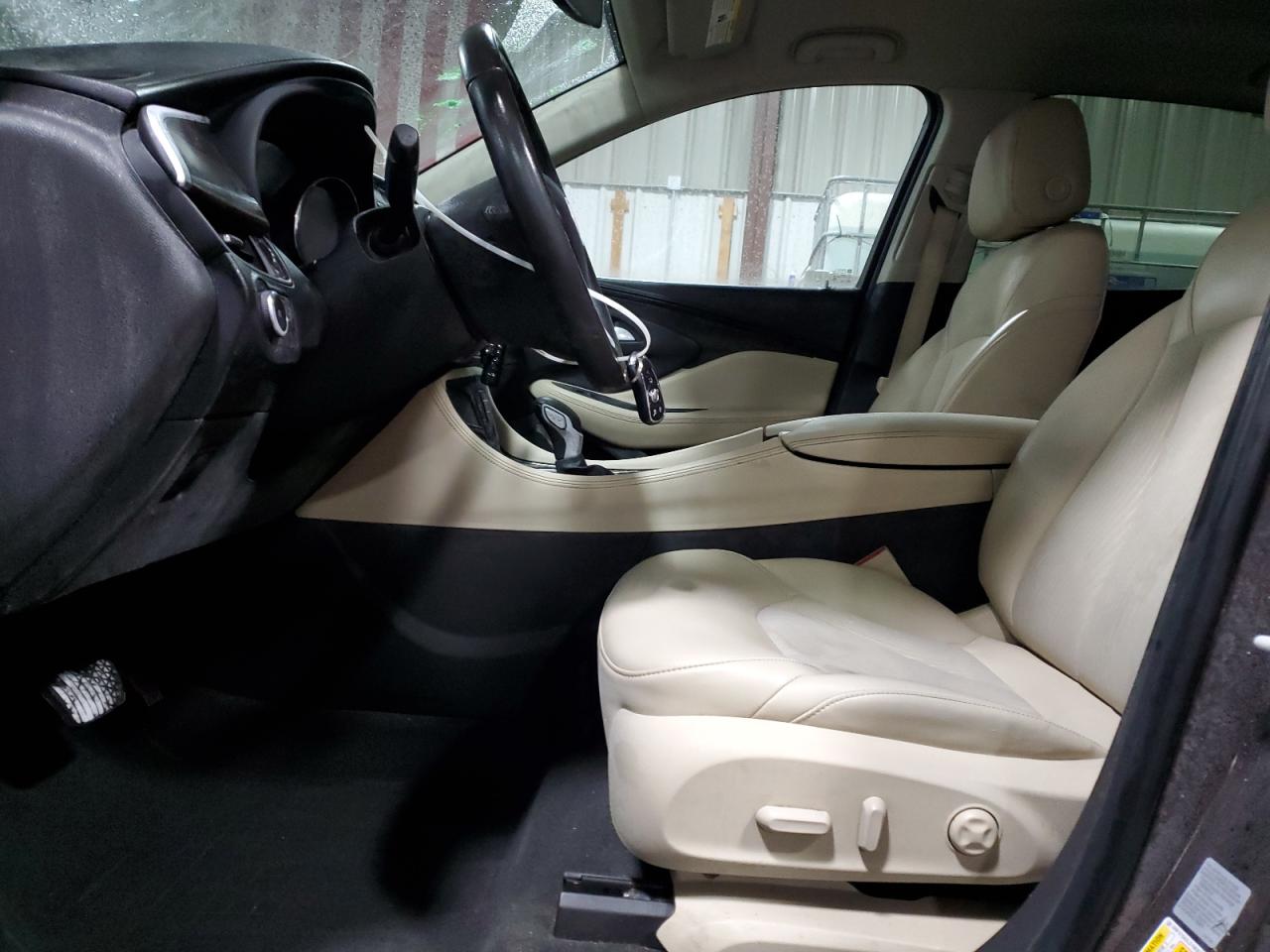 2020 Buick Envision - Image 7
