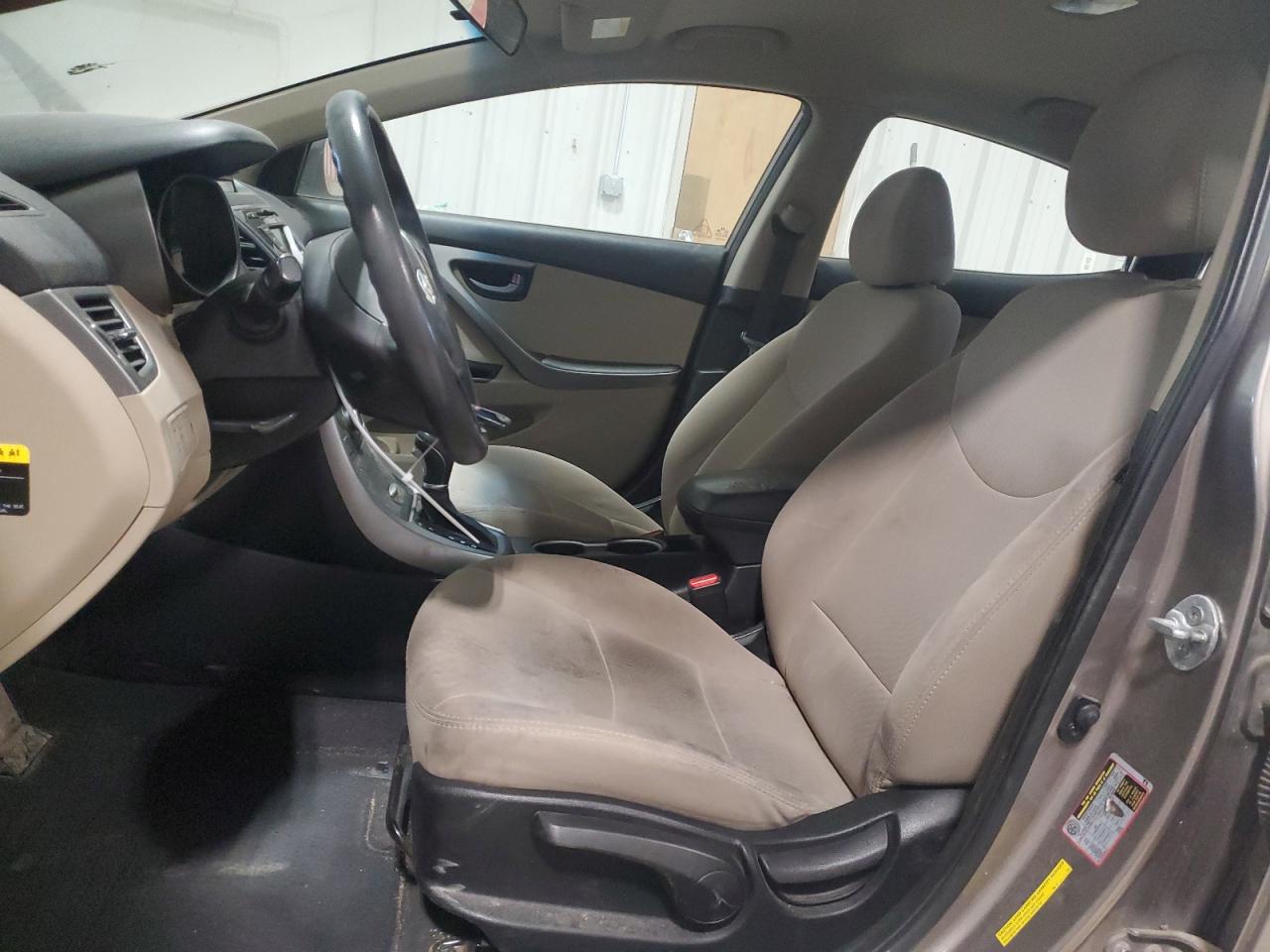 2015 Hyundai Elantra - Image 7