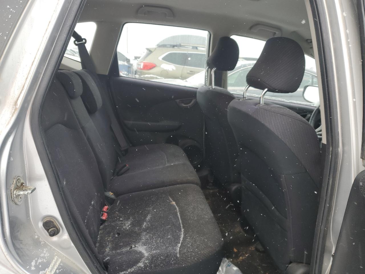 2013 Honda Fit - Image 11
