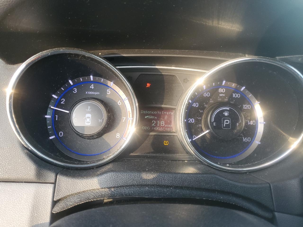 2011 Hyundai Sonata - Image 9