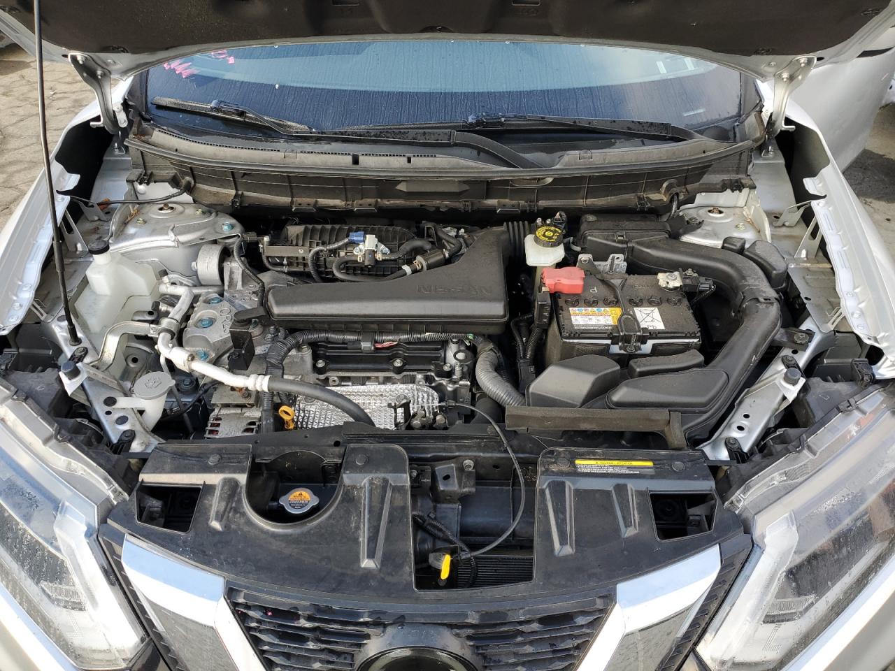 2020 Nissan Rogue - Image 11
