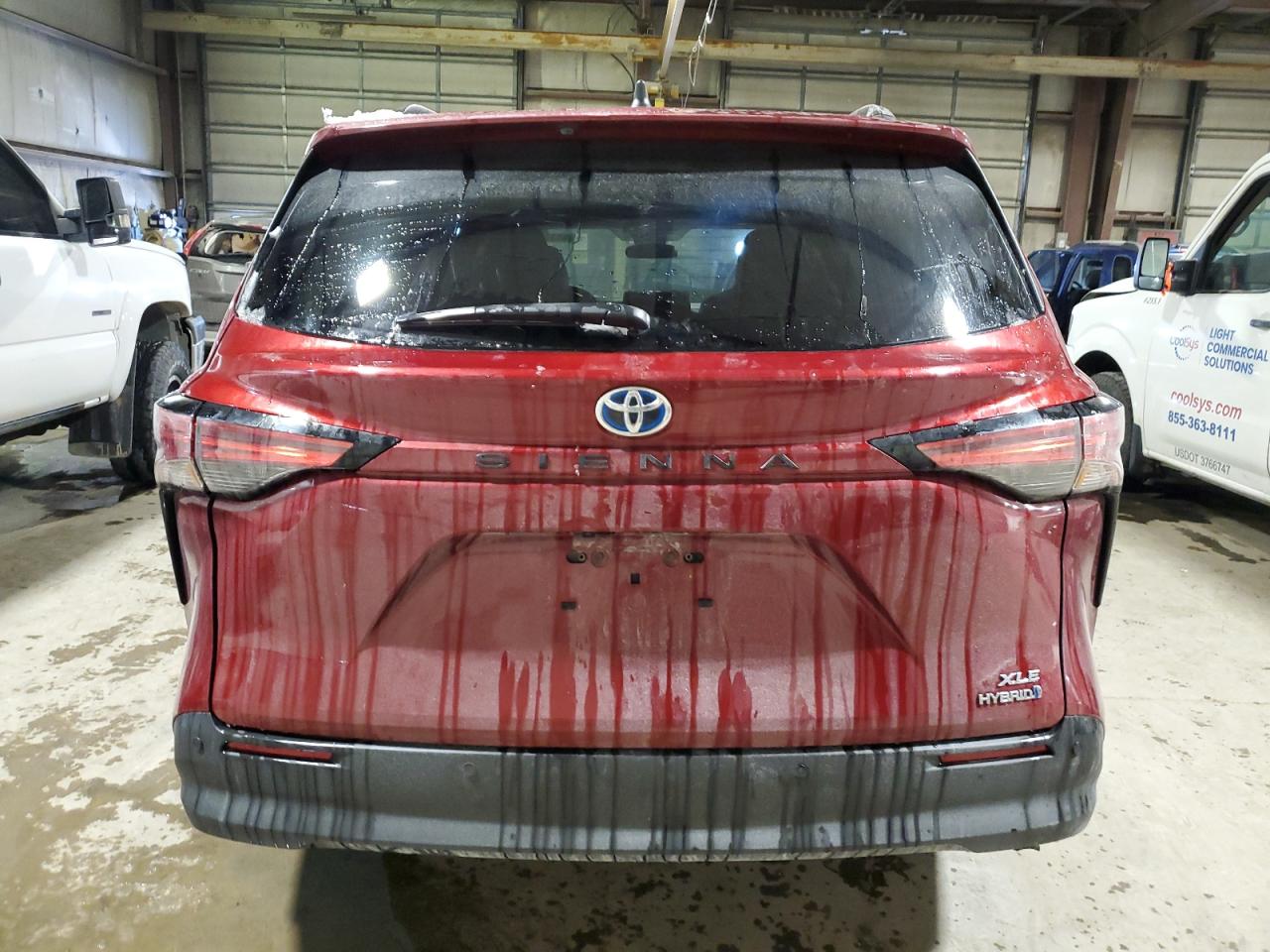 2021 Toyota Sienna - Image 6