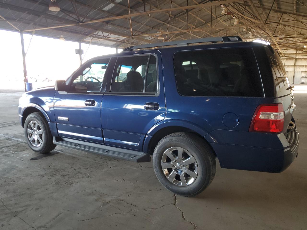 2008 Ford Expedition - Image 2