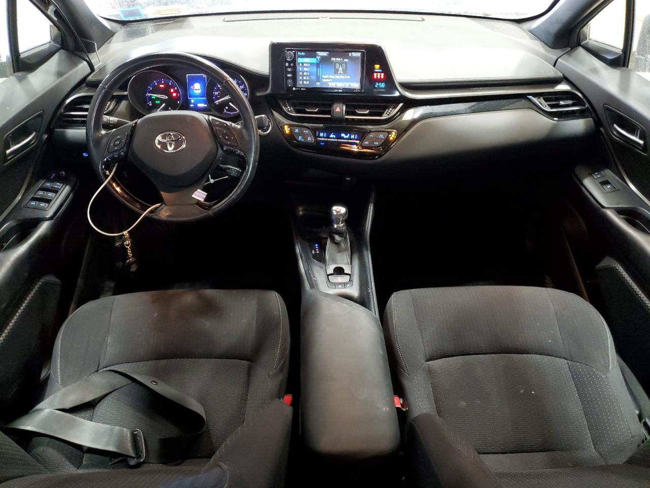 2018 Toyota C-HR - Image 8