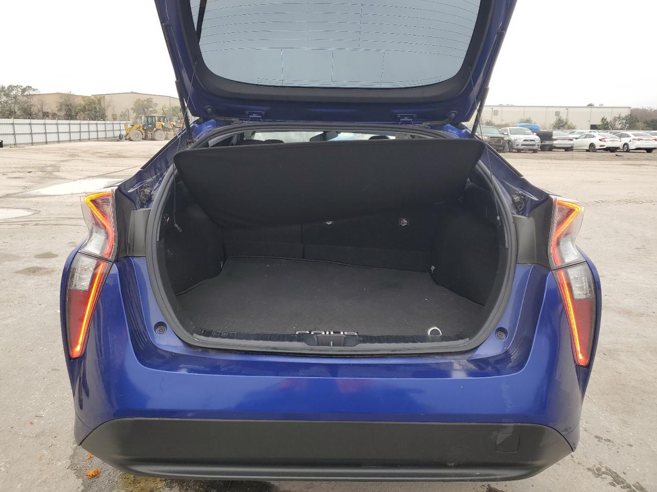 2016 Toyota Prius - Image 6