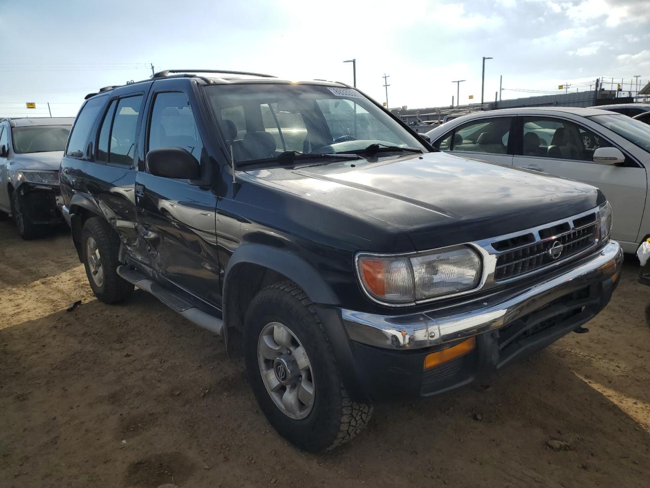 1999 Nissan Pathfinder - Image 4