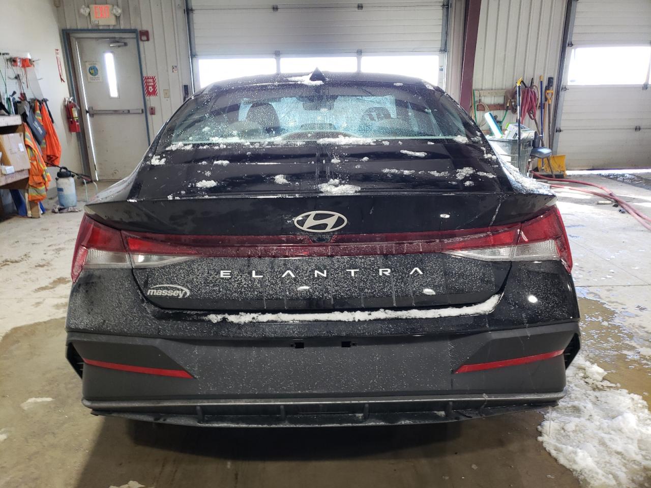 2024 Hyundai Elantra - Image 6