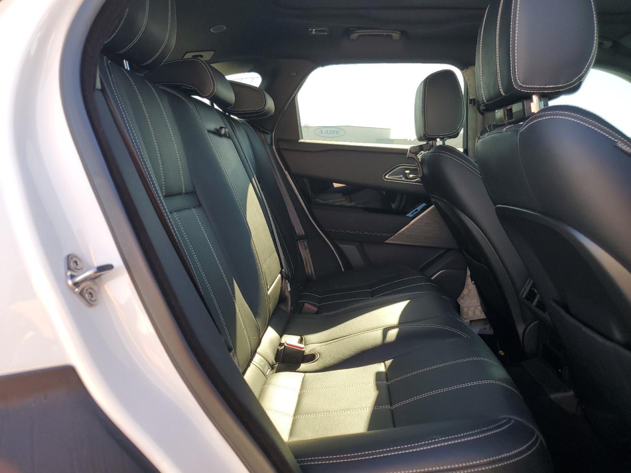 2022 Land Rover Range Rover - Image 11
