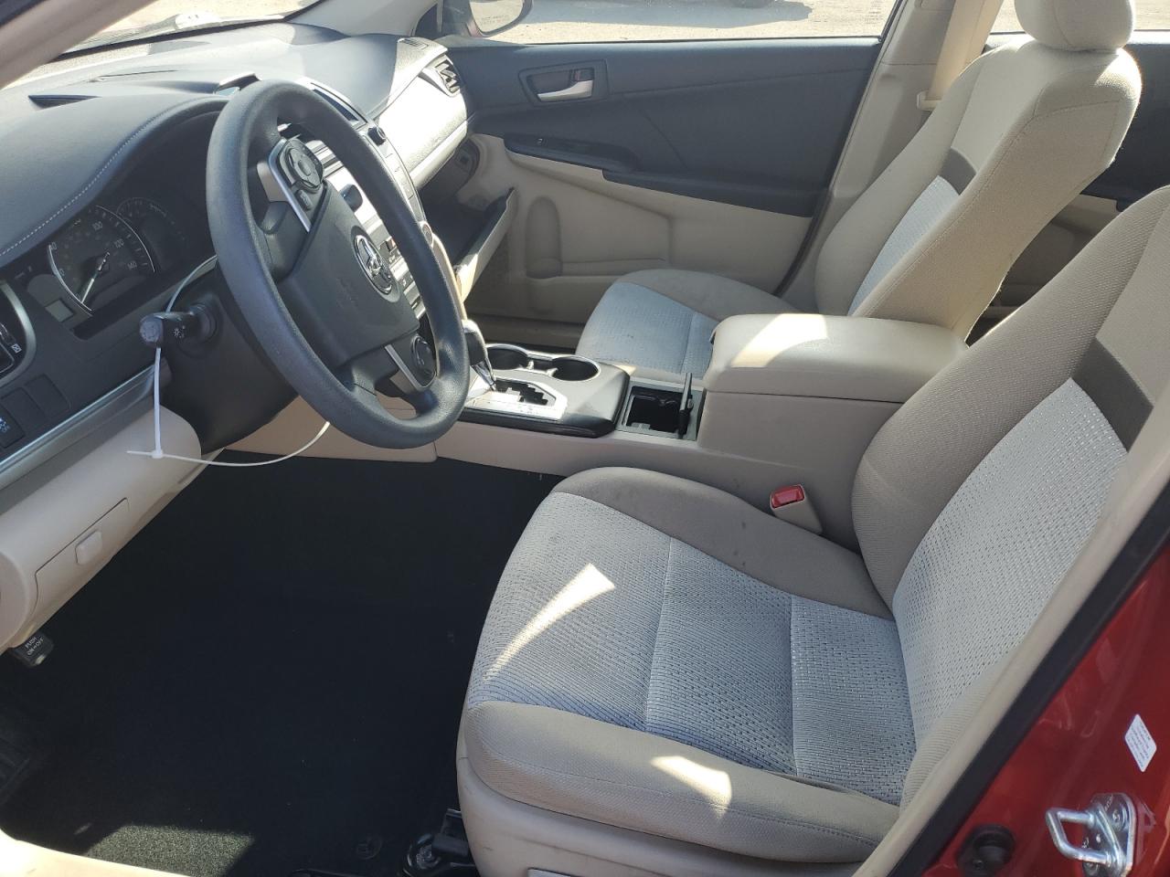 2012 Toyota Camry - Image 7