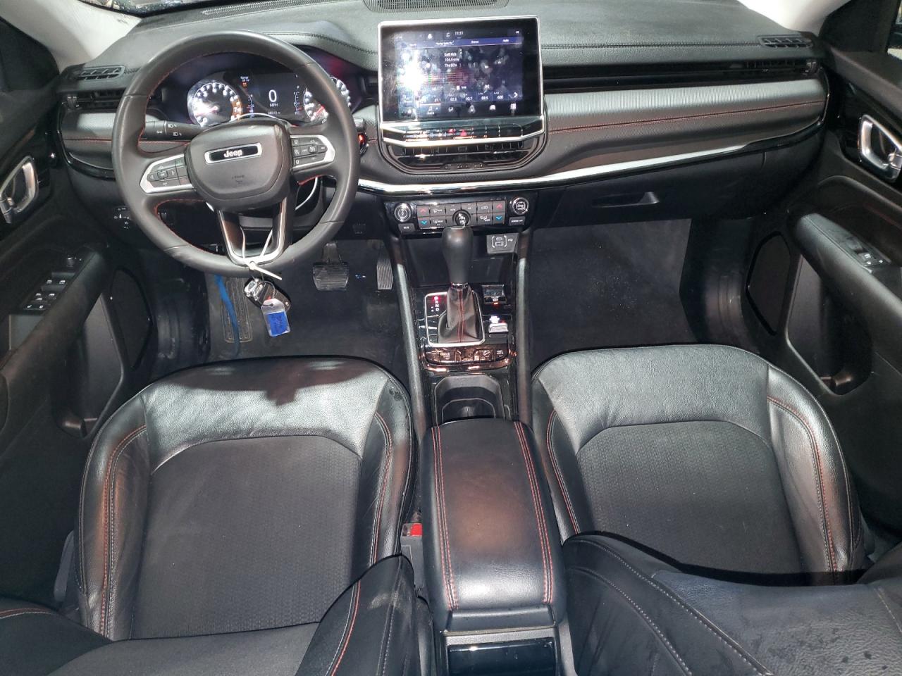 2022 Jeep Compass - Image 8