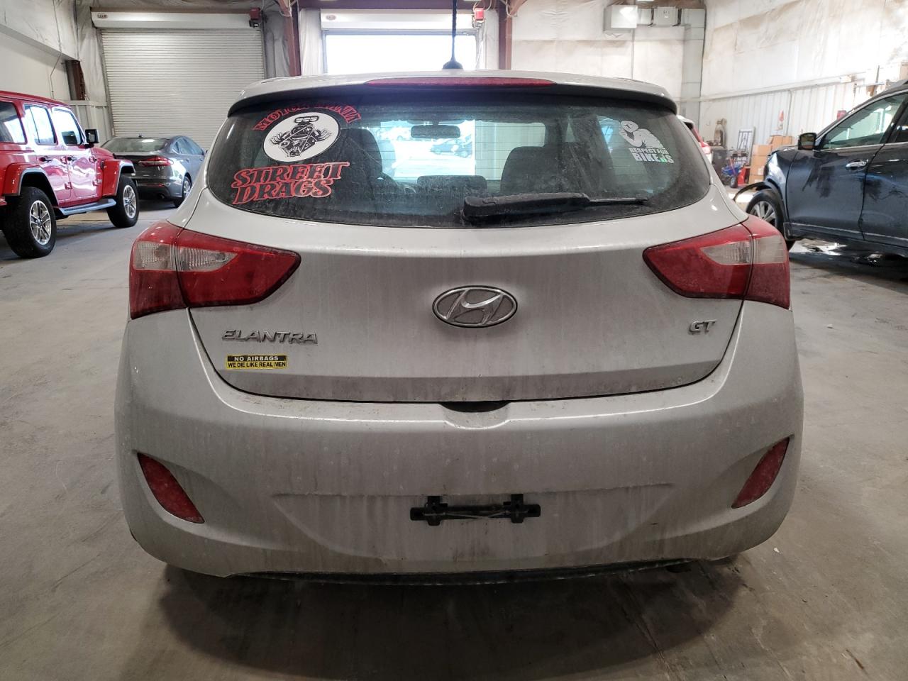 2016 Hyundai Elantra - Image 6