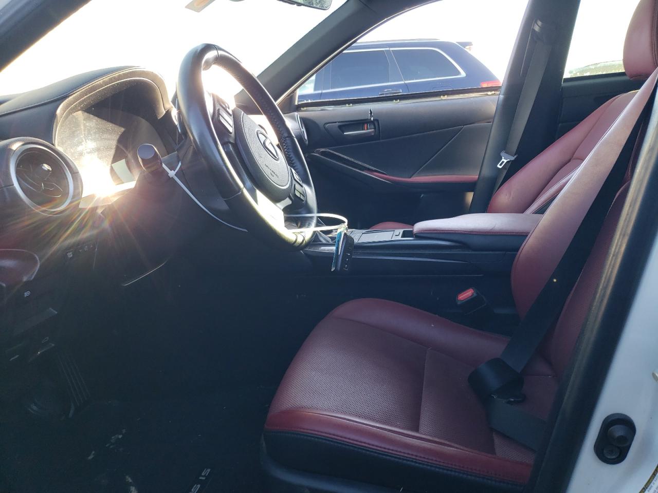 2021 Lexus IS - Image 7