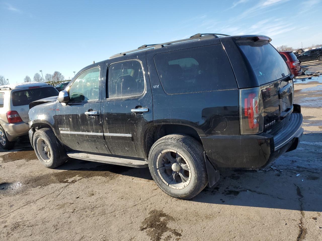 2009 Chevrolet Tahoe - Image 2