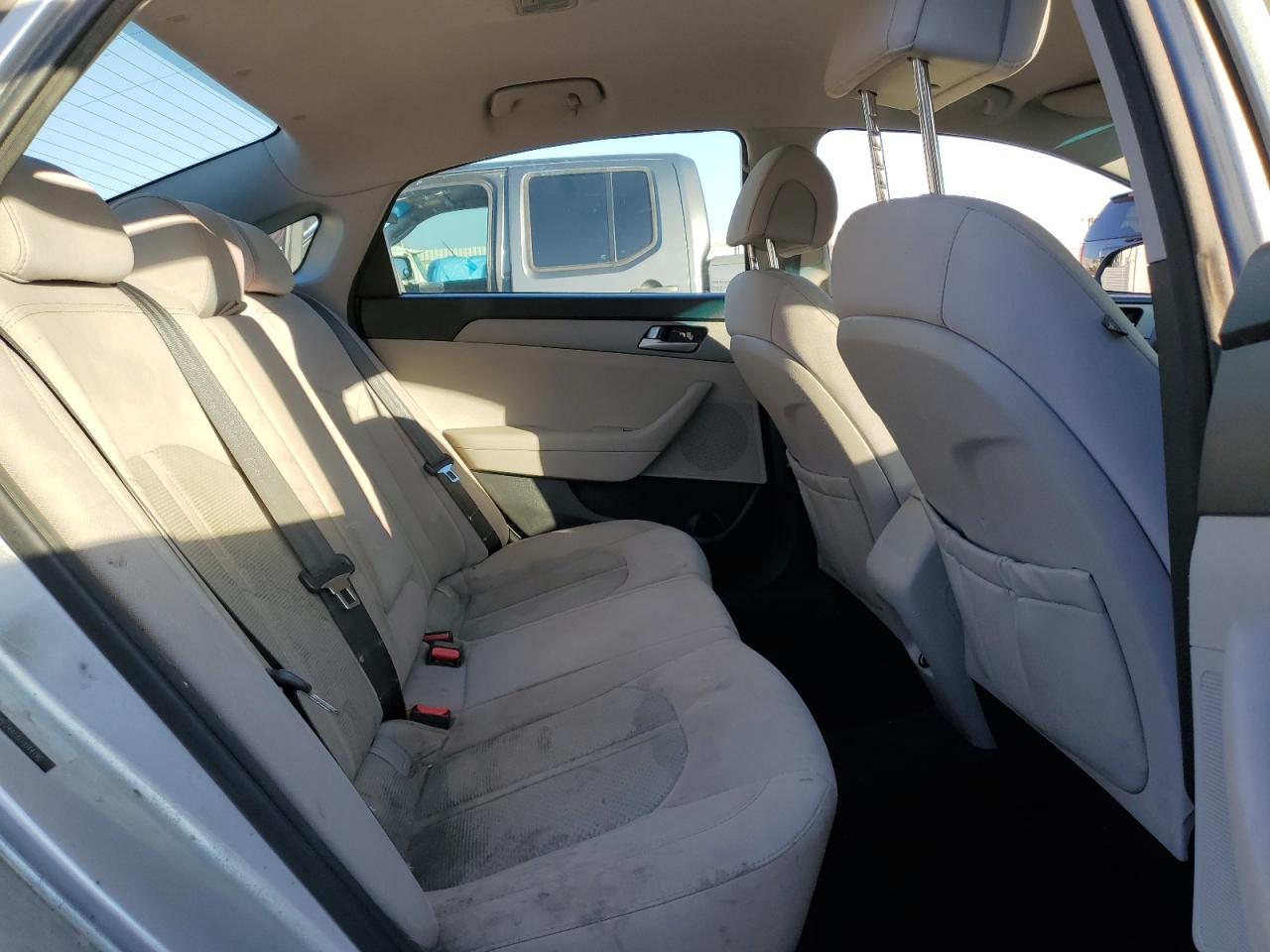 2015 Hyundai Sonata - Image 10