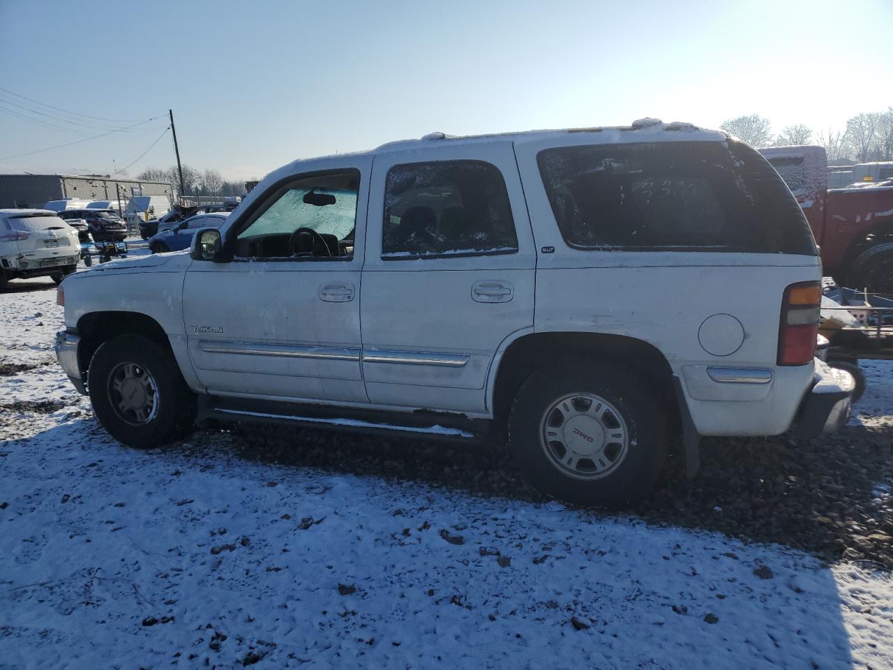 2000 GMC Yukon - Image 2