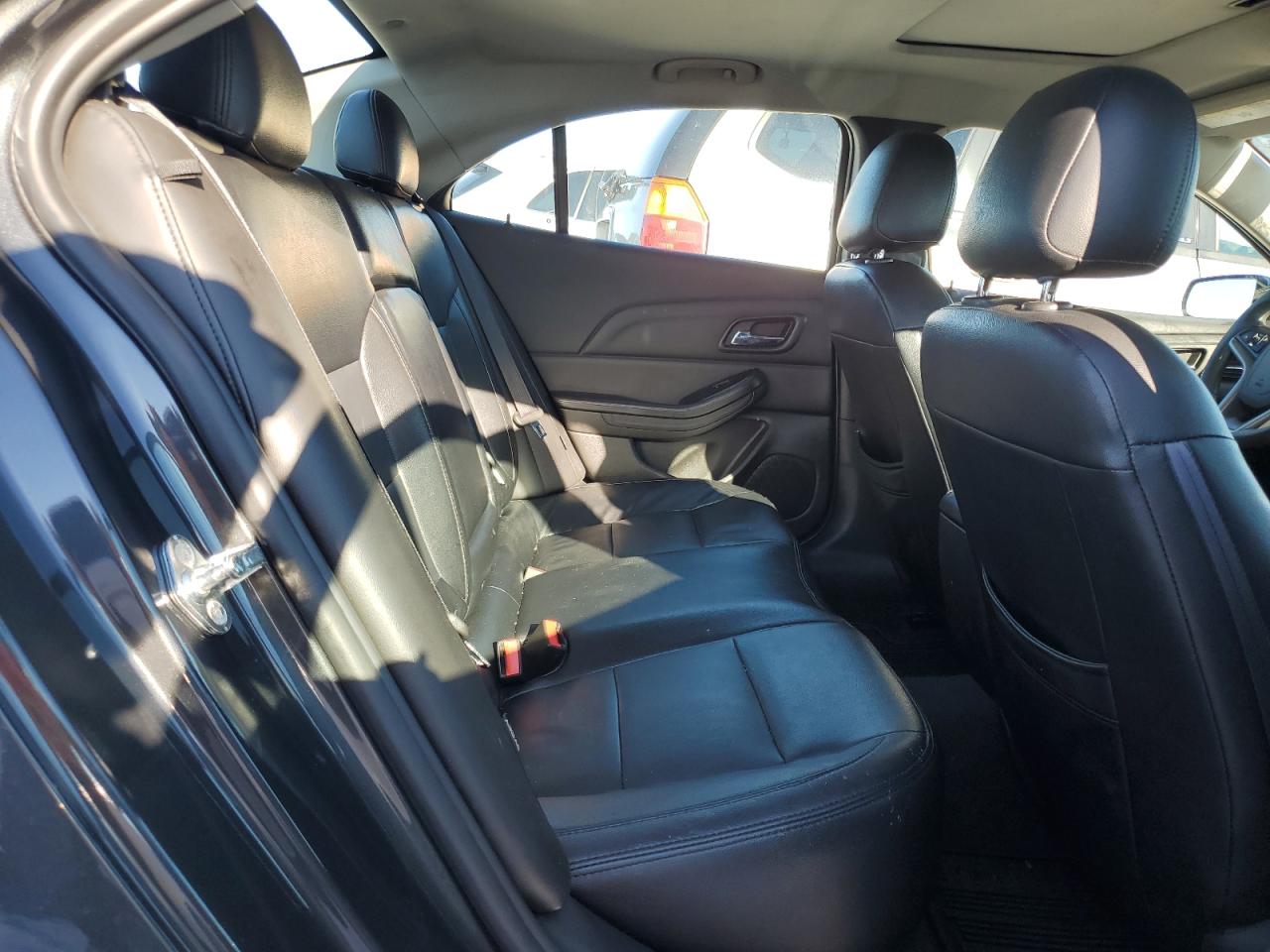2015 Chevrolet Malibu - Image 10
