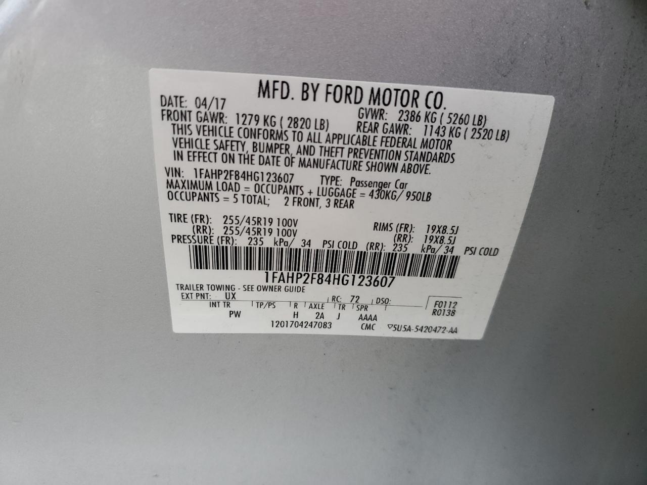 2017 Ford Taurus - Image 14