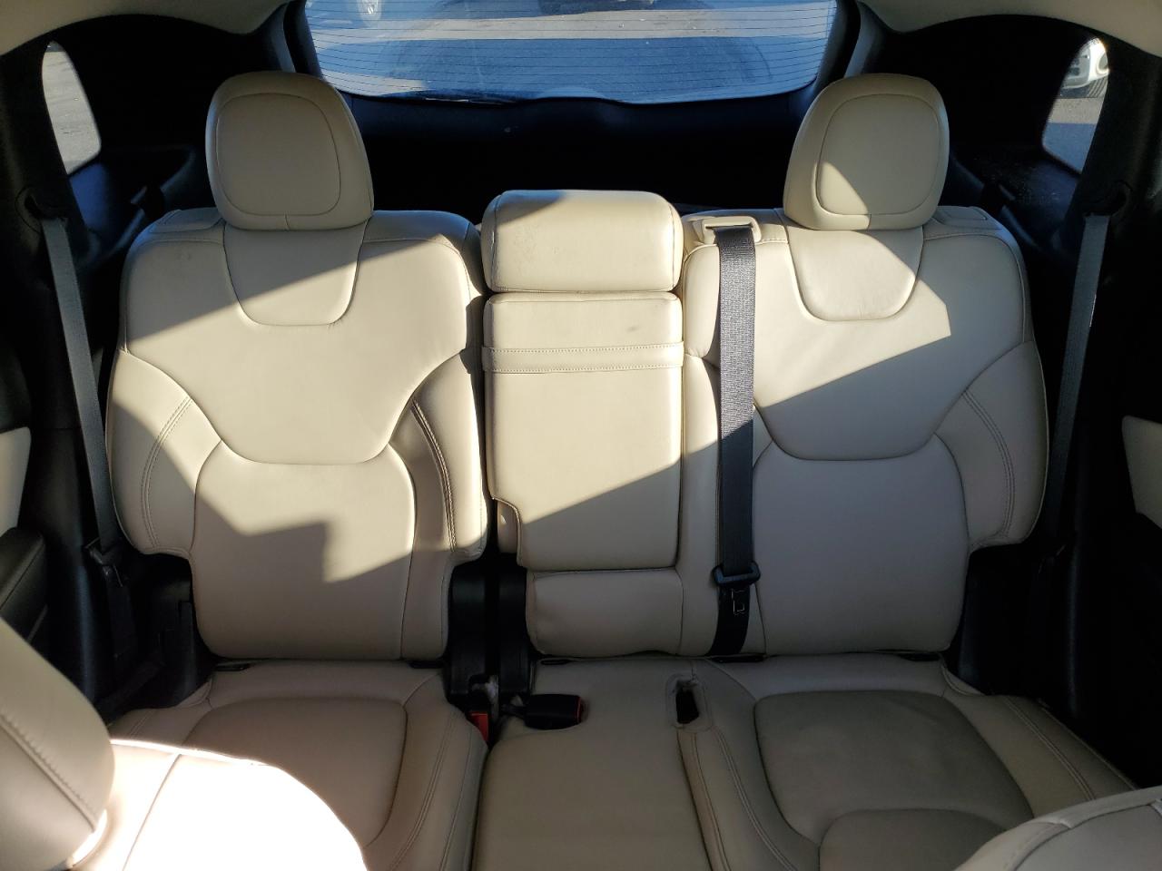 2017 Jeep Grand Cherokee - Image 10