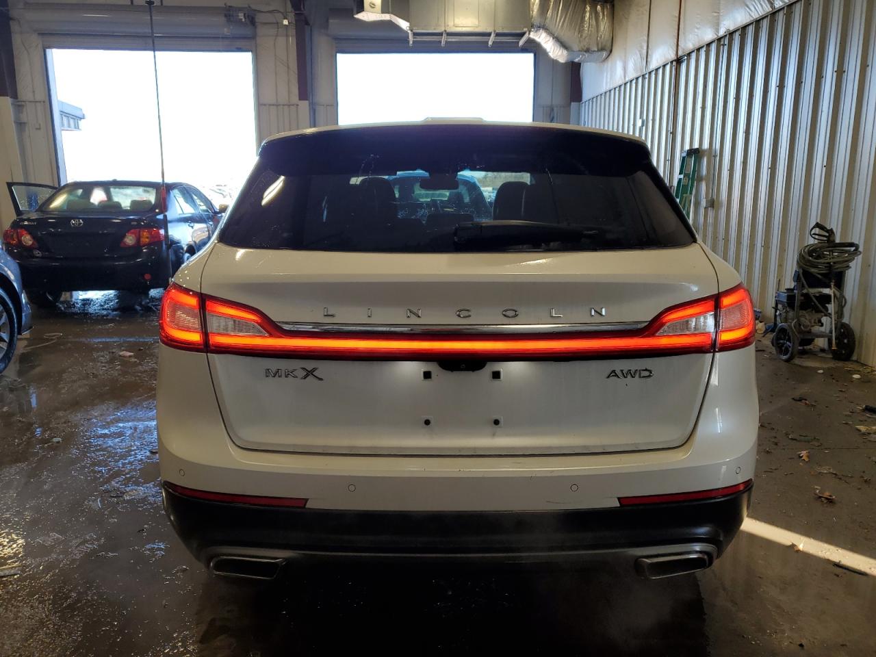 2016 Lincoln MKX - Image 6