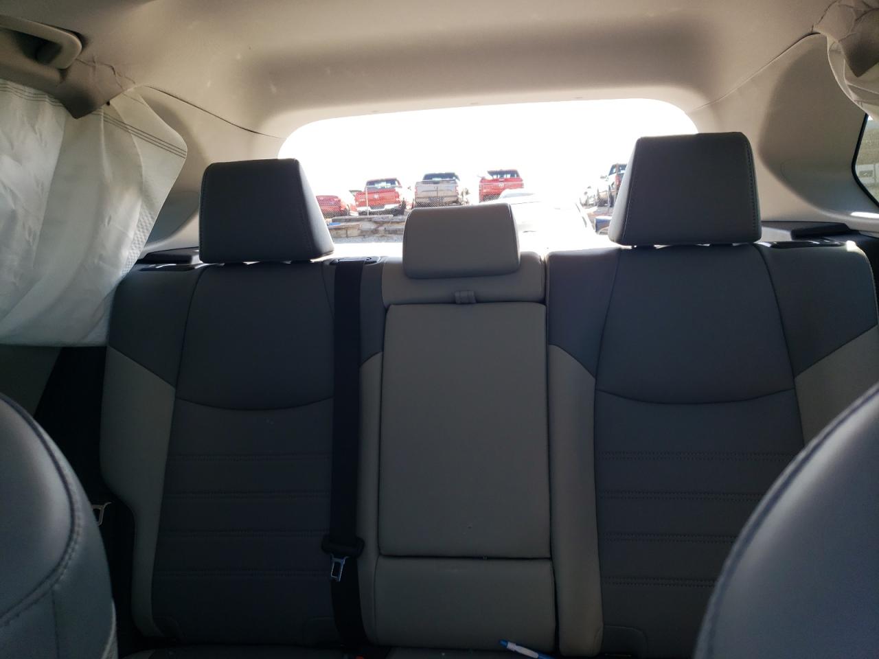 2024 Toyota RAV 4 - Image 10