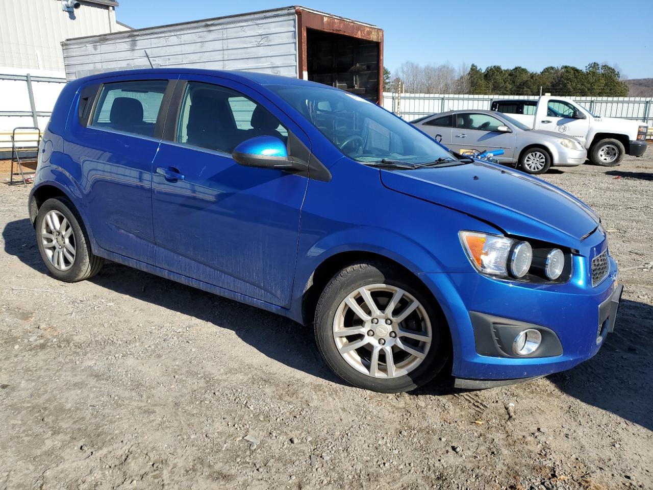 2016 Chevrolet Sonic - Image 4