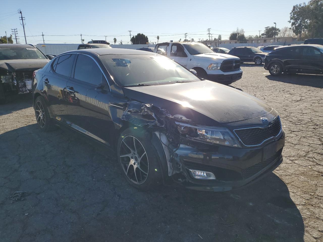 VIN 5XXGM4A76FG516652 2015 KIA OPTIMA no.4