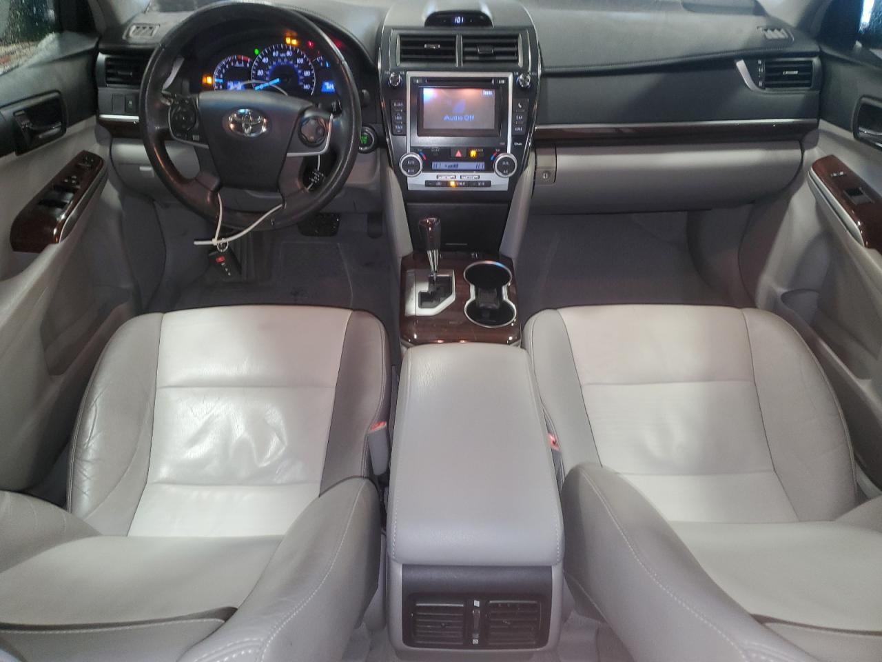 2012 Toyota Camry - Image 8