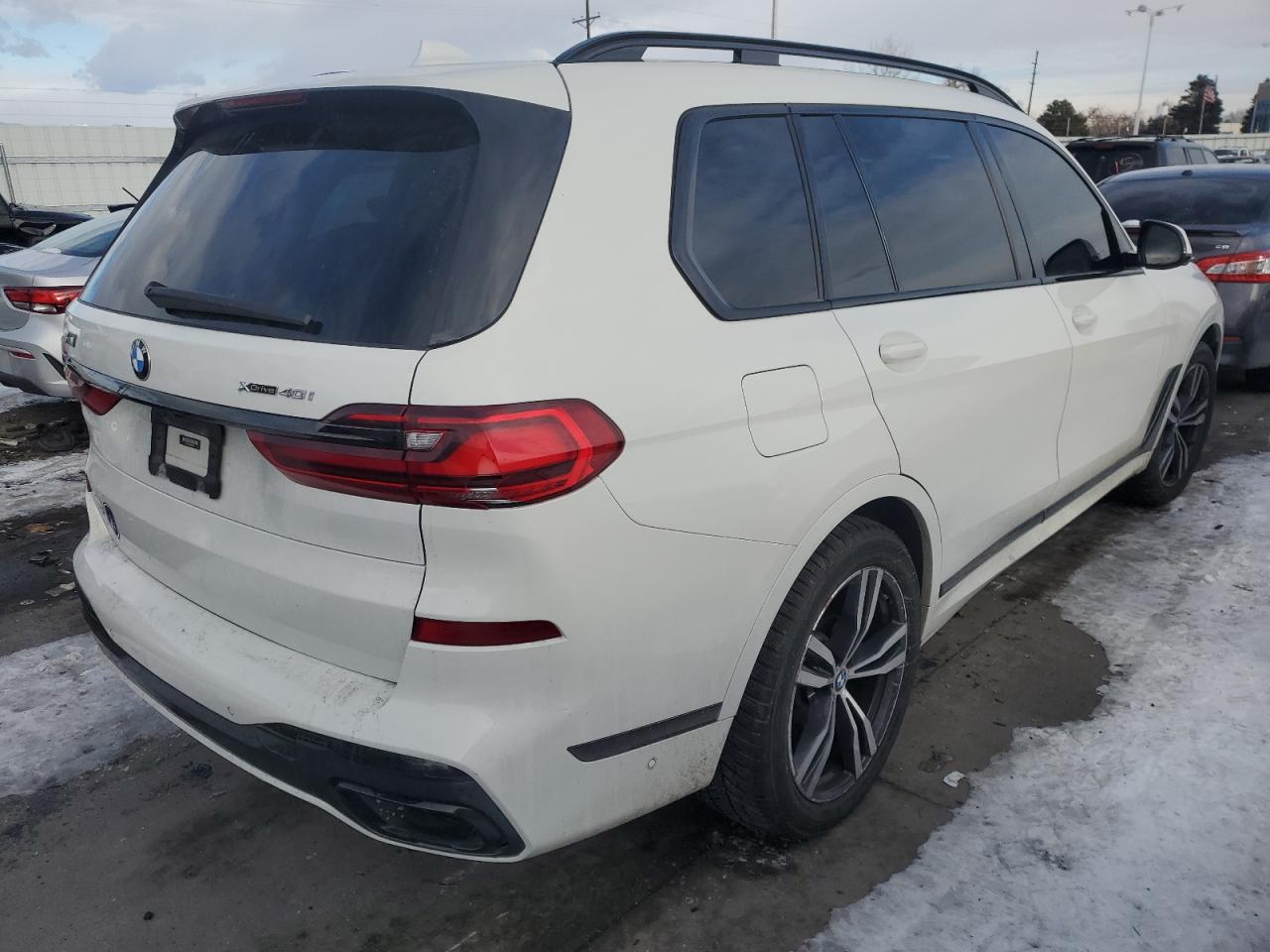 2021 BMW X7 - Image 3