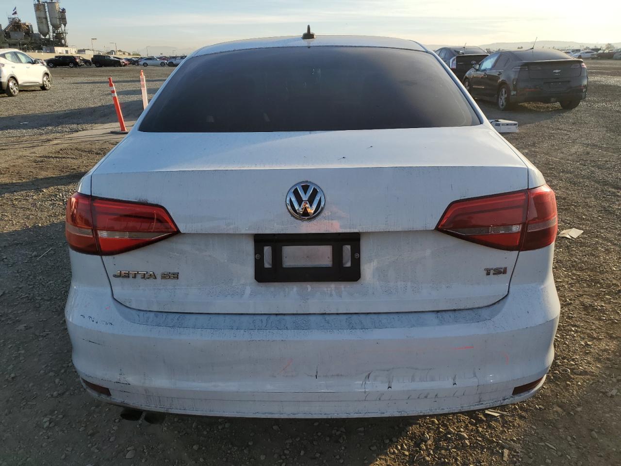 2015 Volkswagen Jetta - Image 6